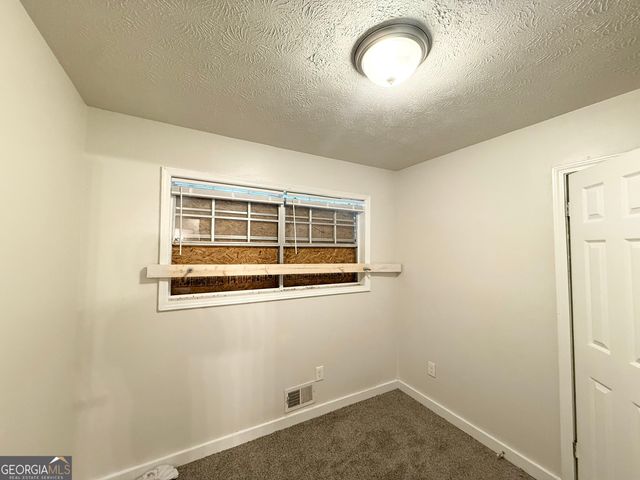 1465 Holcomb Avenue, East Point, GA 30344