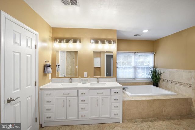 132 SEABISCUIT PL, Edgewater, MD 21037