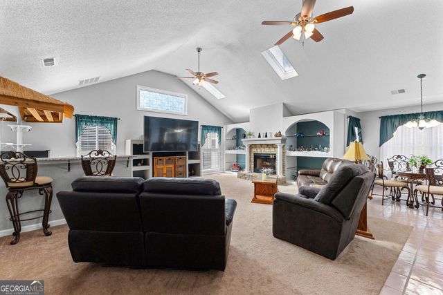 90 Hazelridge Lane, Sharpsburg, GA 30277