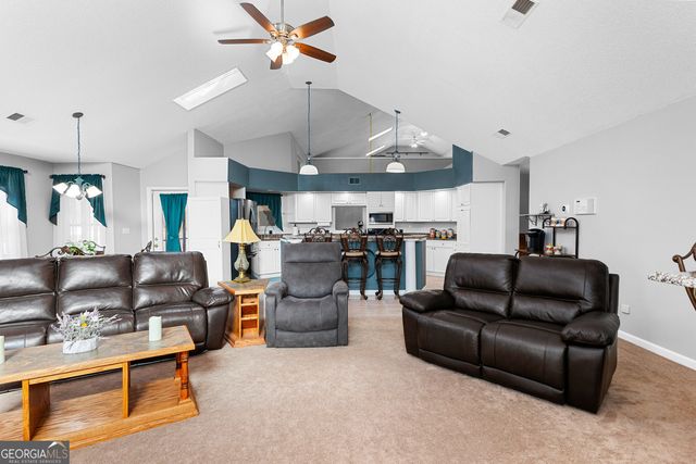 90 Hazelridge Lane, Sharpsburg, GA 30277