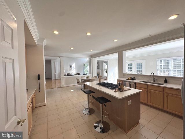 10312 CONISTON, Potomac, MD 20854