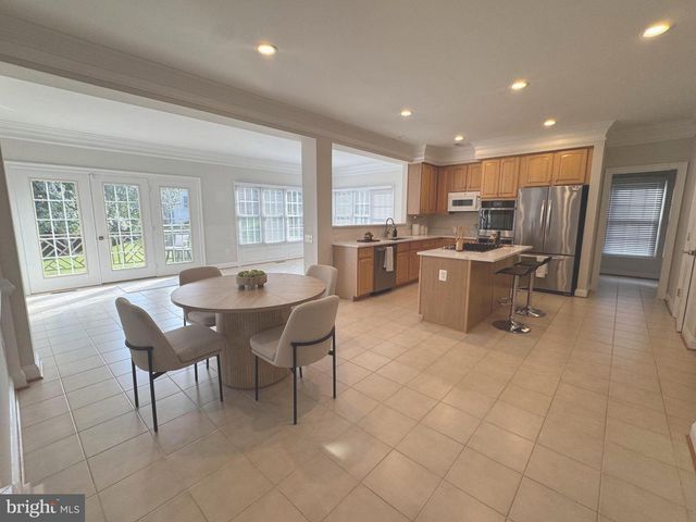 10312 CONISTON, Potomac, MD 20854