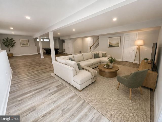 10312 CONISTON, Potomac, MD 20854