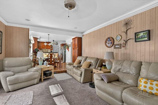 32725 Rugby Drive, Warren, MI 48088