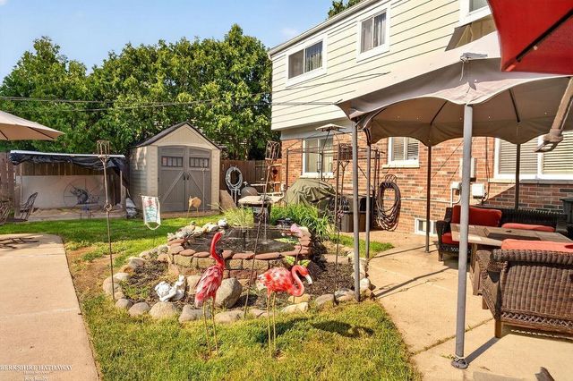 32725 Rugby Drive, Warren, MI 48088