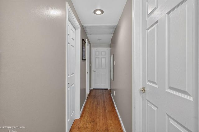 32725 Rugby Drive, Warren, MI 48088