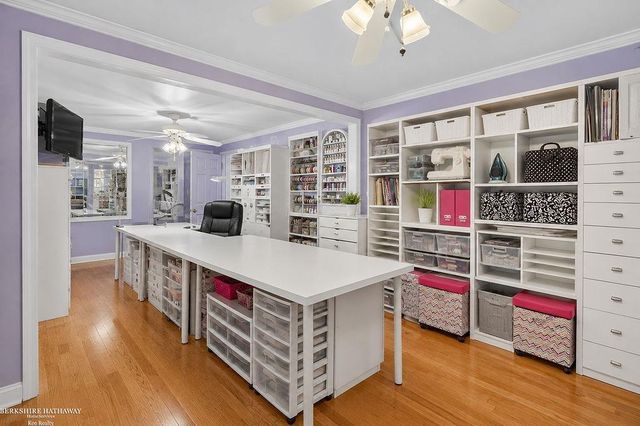 32725 Rugby Drive, Warren, MI 48088
