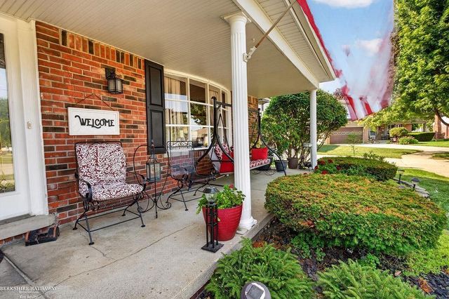 32725 Rugby Drive, Warren, MI 48088