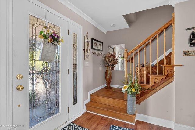 32725 Rugby Drive, Warren, MI 48088