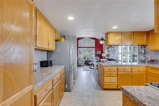 1894 Sunbury, Escondido, CA 92026