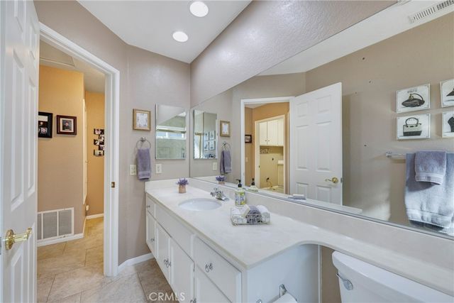 1894 Sunbury, Escondido, CA 92026