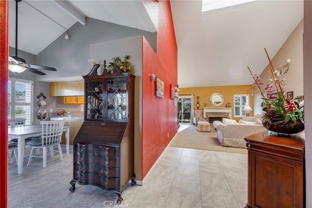 1894 Sunbury, Escondido, CA 92026