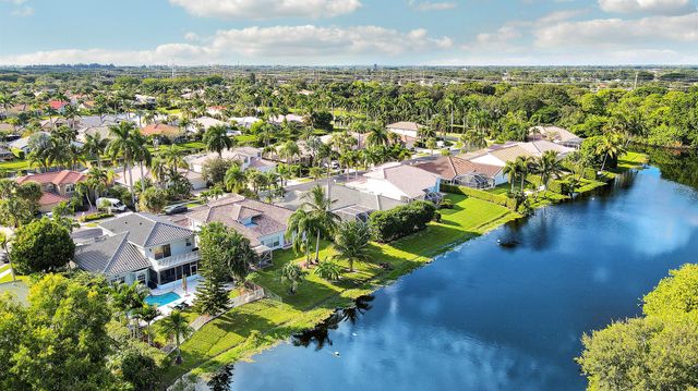 9398 Aqua Vista Boulevard, Boynton Beach, FL 33437