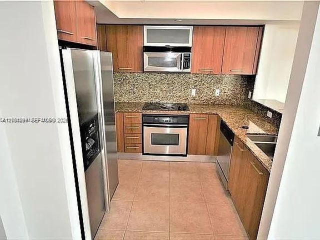 9066 SW 73rd Ct 1108, Miami, FL 33156