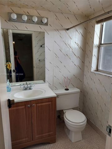 8310 Sands Point Blvd L305, Tamarac, FL 33321