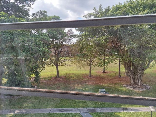 8310 Sands Point Blvd L305, Tamarac, FL 33321