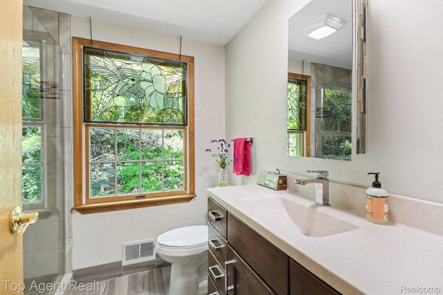 2411 Farmbrook Trail, Addison Township, MI 48370