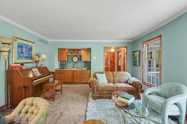 2411 Farmbrook Trail, Addison Township, MI 48370
