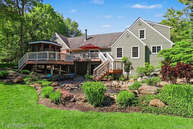 2411 Farmbrook Trail, Addison Township, MI 48370
