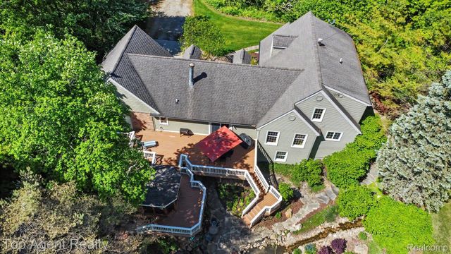 2411 Farmbrook Trail, Addison Township, MI 48370