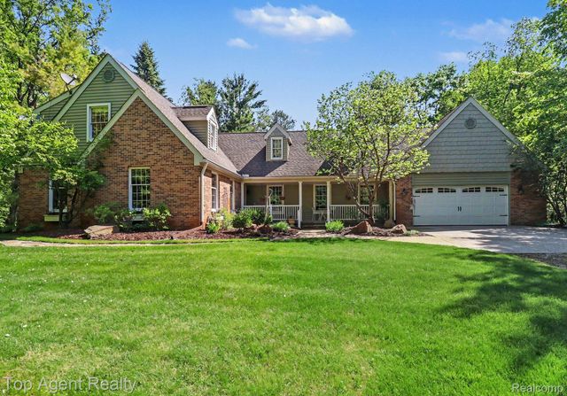 2411 Farmbrook Trail, Addison Township, MI 48370