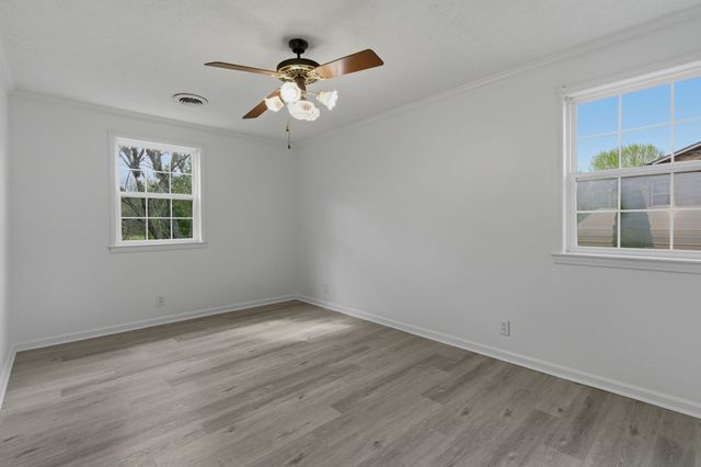 1059 Oakwood Rd, Joelton, TN 37080