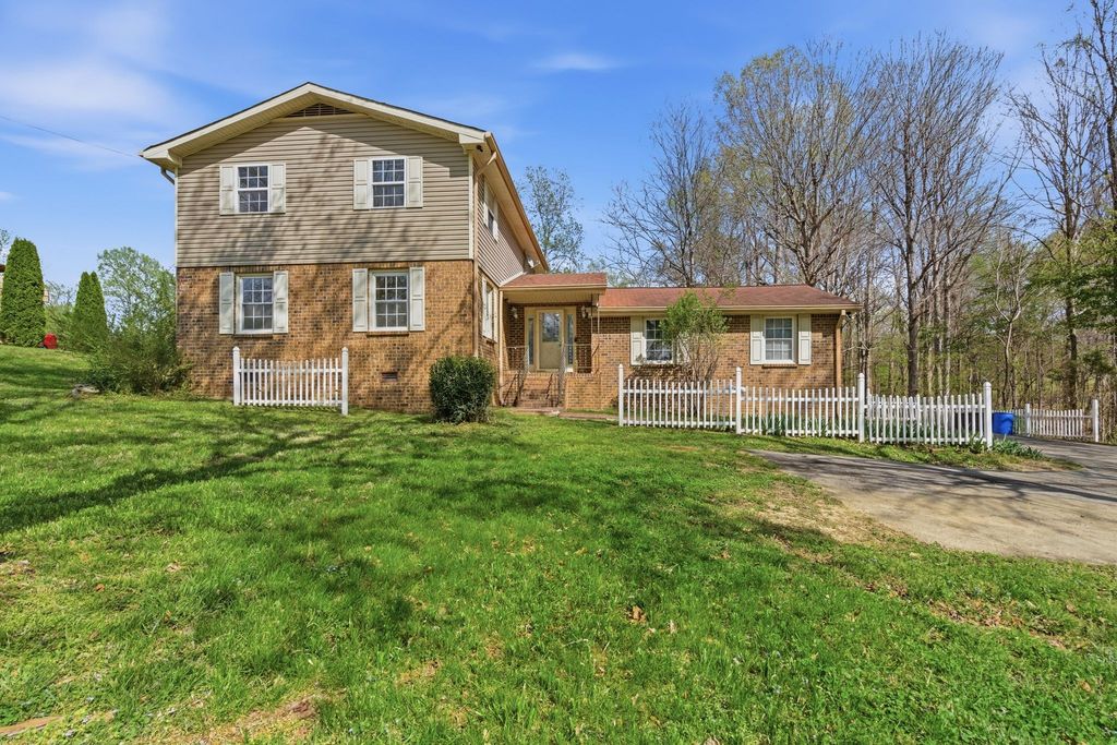 1059 Oakwood Rd, Joelton, TN 37080