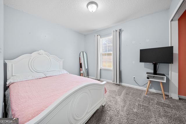 102 Pin Oak Court, Kingsland, GA 31548