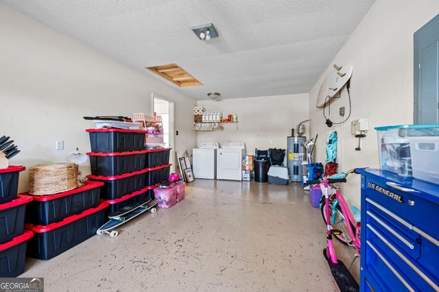 102 Pin Oak Court, Kingsland, GA 31548