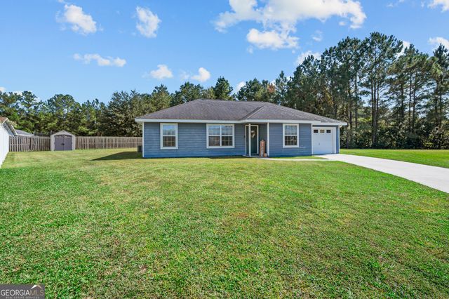 102 Pin Oak Court, Kingsland, GA 31548