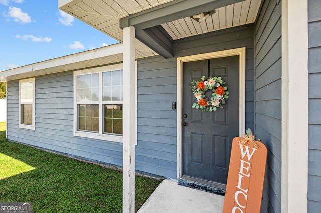 102 Pin Oak Court, Kingsland, GA 31548