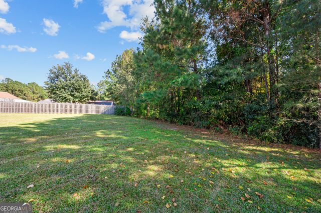 102 Pin Oak Court, Kingsland, GA 31548