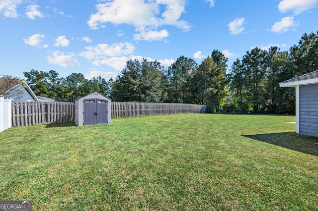 102 Pin Oak Court, Kingsland, GA 31548