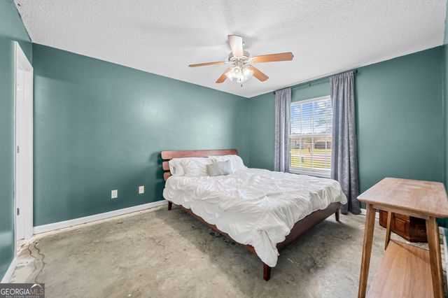 102 Pin Oak Court, Kingsland, GA 31548