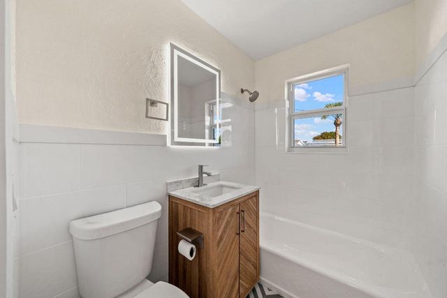 615 Garnett Street, Lantana, FL 33462