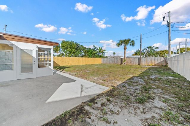 615 Garnett Street, Lantana, FL 33462