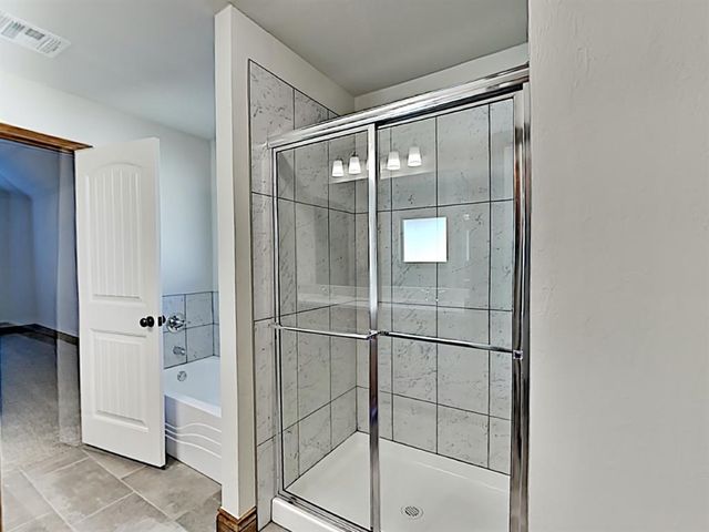 10712 NW 18th Street, Yukon, OK 73099