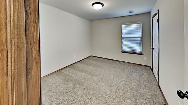 10712 NW 18th Street, Yukon, OK 73099