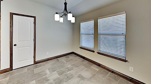 10712 NW 18th Street, Yukon, OK 73099