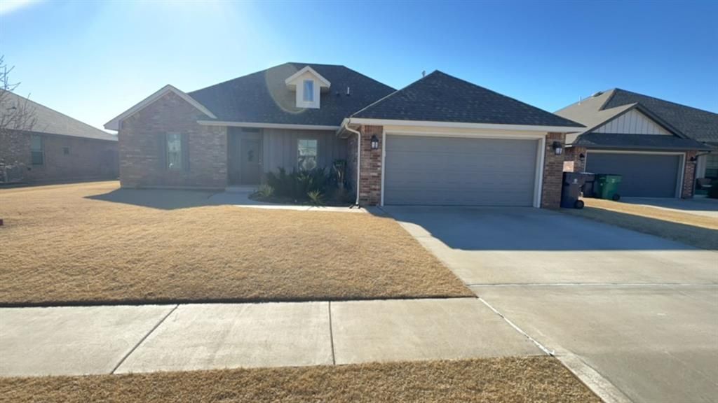 10712 NW 18th Street, Yukon, OK 73099