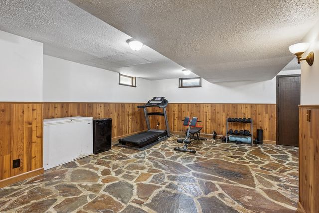 257 S Orange Street, Waconia, MN 55387