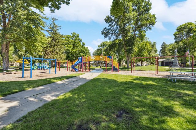 257 S Orange Street, Waconia, MN 55387