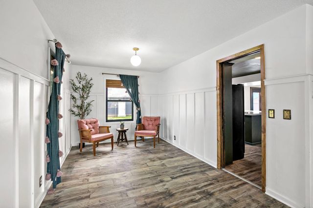 257 S Orange Street, Waconia, MN 55387