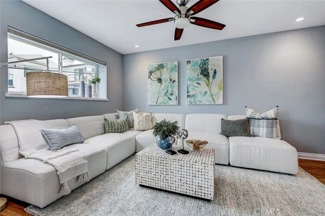 320 31 Street, Manhattan Beach, CA 90266