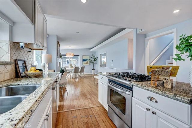 320 31 Street, Manhattan Beach, CA 90266