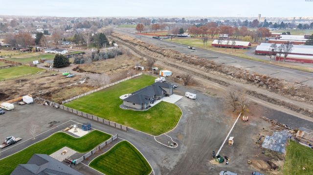 1315 E 19th Ave, Kennewick, WA 99337