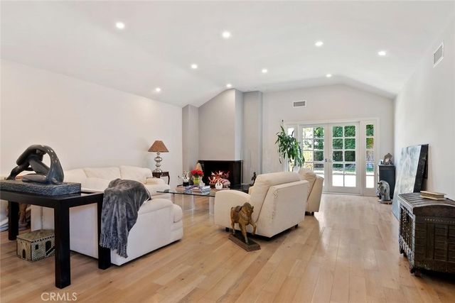 17423 Lemac Street, Northridge, CA 91325