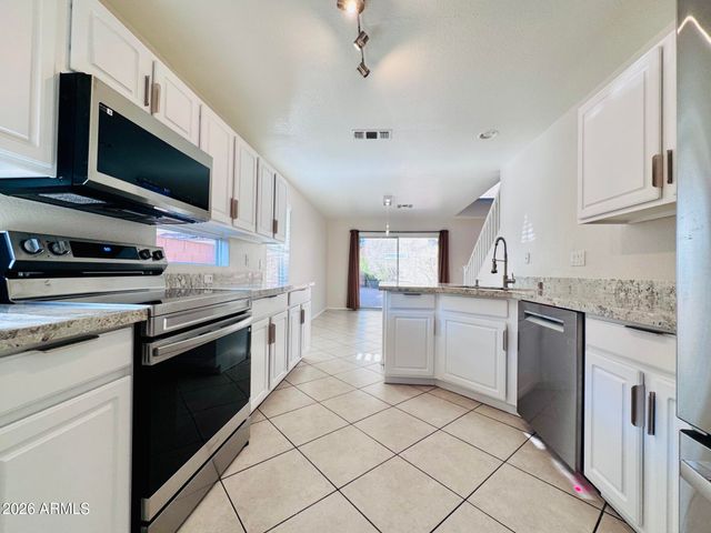 17606 N 17th Place 1004, Phoenix, AZ 85022