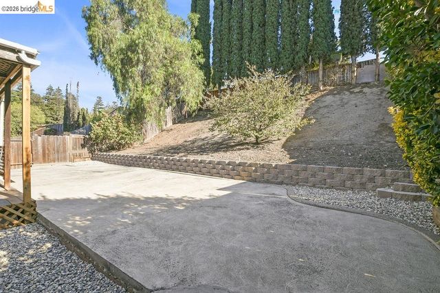 2740 Carpinteria Dr, Antioch, CA 94531