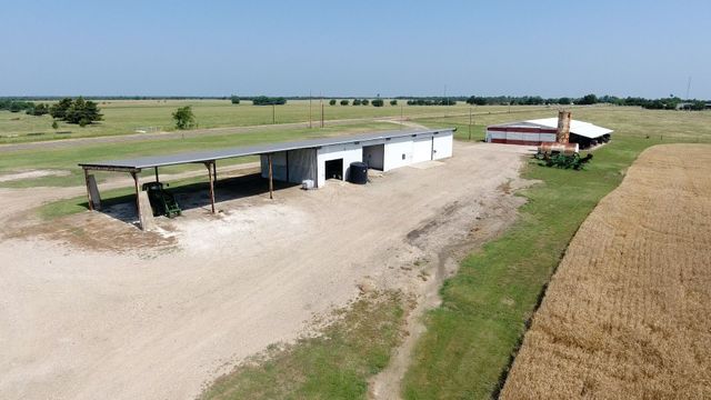 300 PR 14030, Blossom, TX 75416